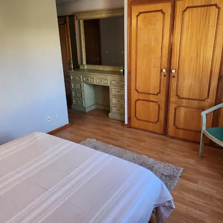 Large 4 Bedroom - Daire *
