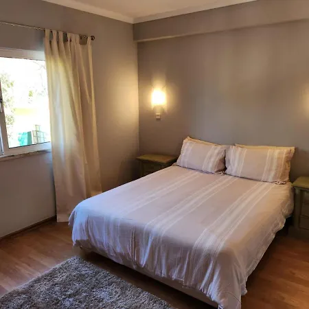 Large 4 Bedroom - Lägenhet